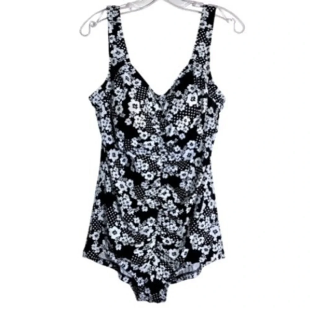 Maxine Of Hollywood Womens Vintage Black White Floral Ruched One Piece Swimsuit
